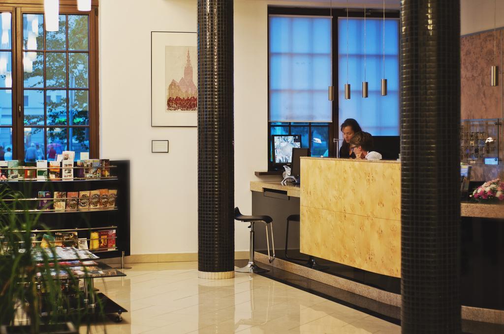 Hotel Pod Lwem Elblag Luaran gambar