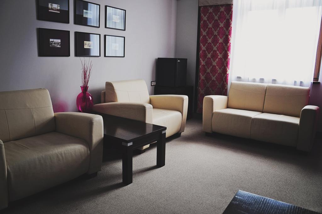 Hotel Pod Lwem Elblag Bilik gambar