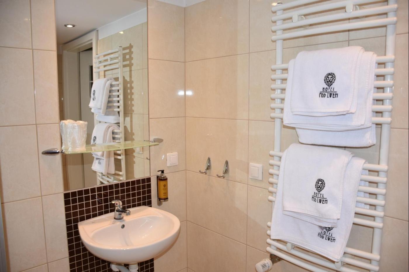 Hotel Pod Lwem Elblag Bilik gambar